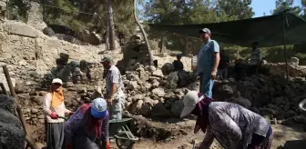 Syedra Antik Kenti'nde Kazı Çalışmaları ve Yerel Halkın Katılımı