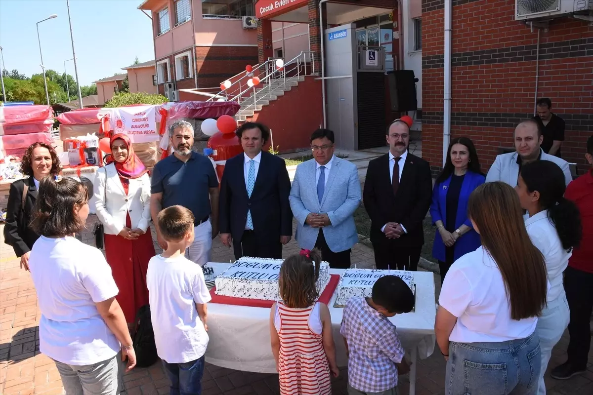 Samsun'da Uzlaştırma Dosyası Kapsamında 19 Mayıs Çocuk Evleri'ne Bağış Yapıldı