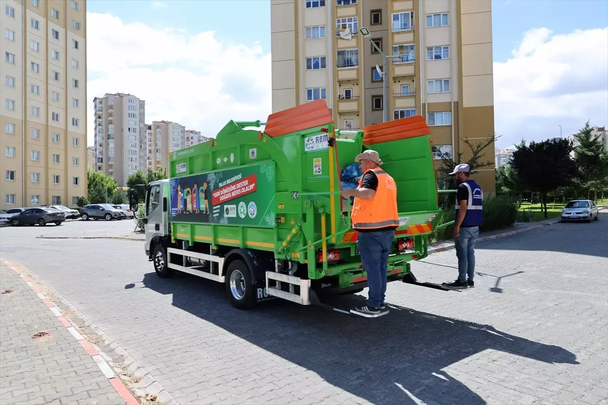 Talas Belediyesi Yeni Geri Dönüşüm Aracıyla Tasarruf Sağlayacak