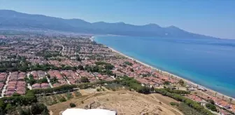 Kuşadası'ndaki Kadıkalesi'nde Tarihi Kazılar Devam Ediyor
