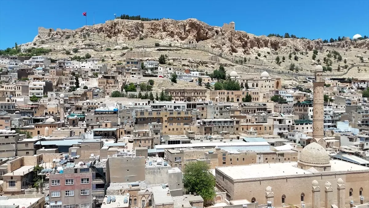 Mardin'de Tarihi Yapılar İçin Yıkım Çalışmaları Başladı