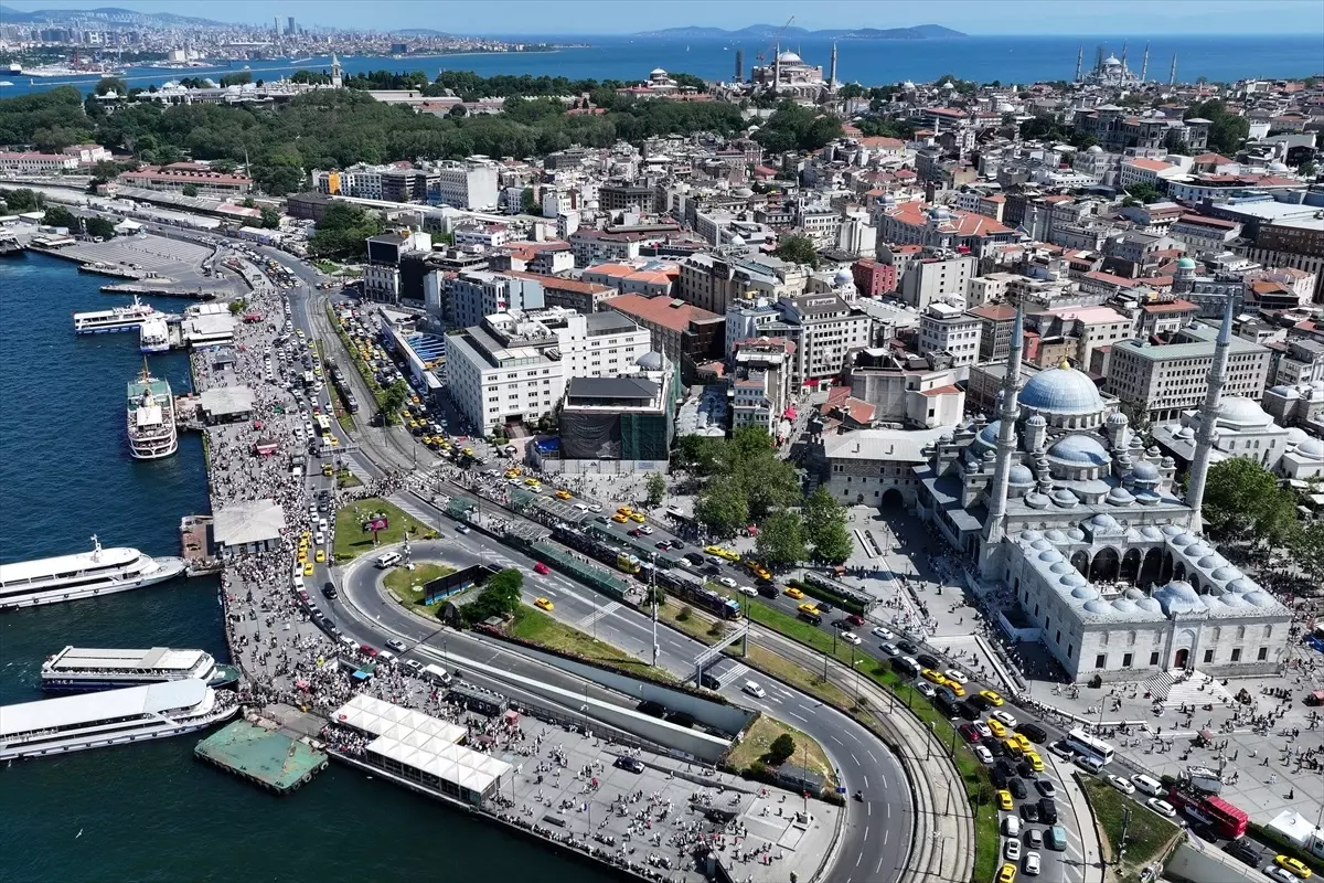 Kurban Bayramı'nda İstanbul'da Tarihi Yarımada Yoğunluğu