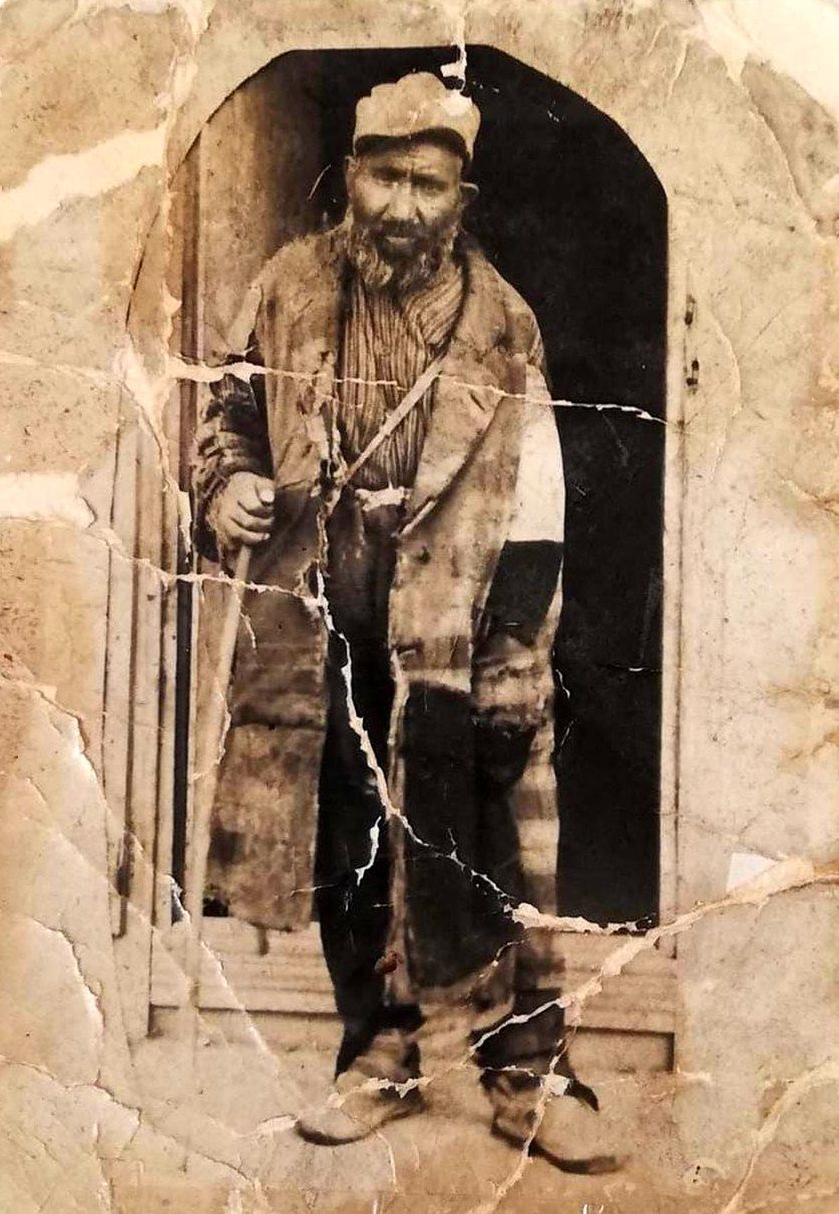 Unutulmaz Kahraman Ahmet Sakat'ın Yüz Yıllık Fotoğrafı Gün Yüzüne Çıktı