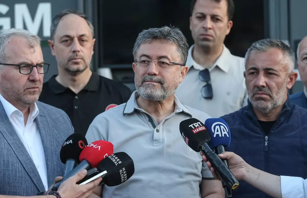 Ülke Genelinde Orman Yangınları: 150 Yeni Vaka ve 16 Yerleşim Yeri Tahliye Edildi