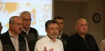 Tarım ve Orman Bakanı Yumaklı'dan, Çanakkale'deki yangınlara ilişkin açıklama Açıklaması