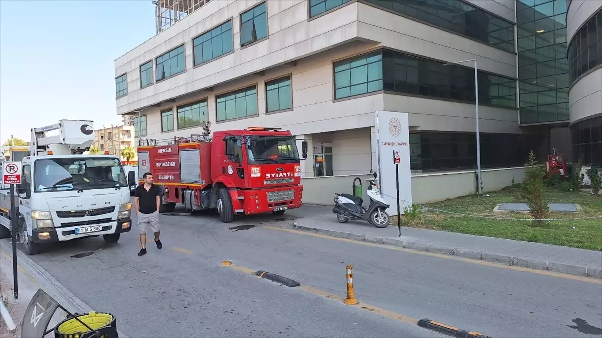 Tarsus Devlet Hastanesi'nde Yangın Çıktı