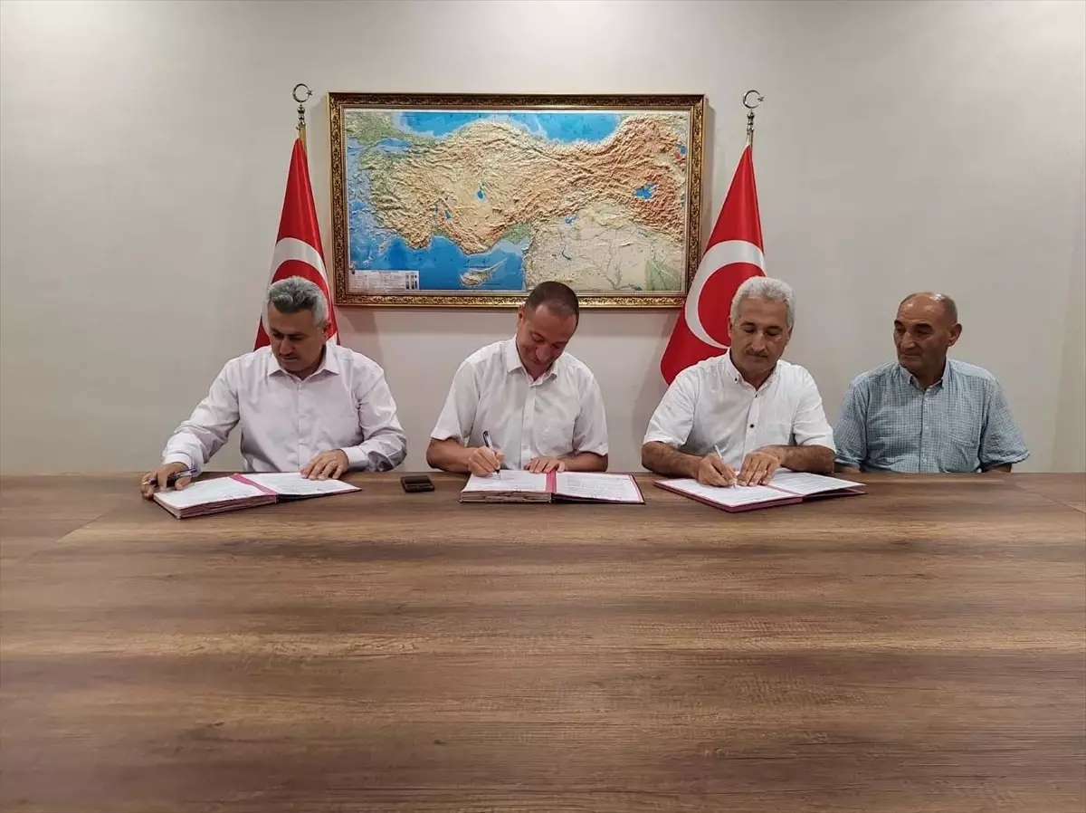 Mersin Tarsus'ta Hayırseverden Cami ve Kur'an Kursu Projesi