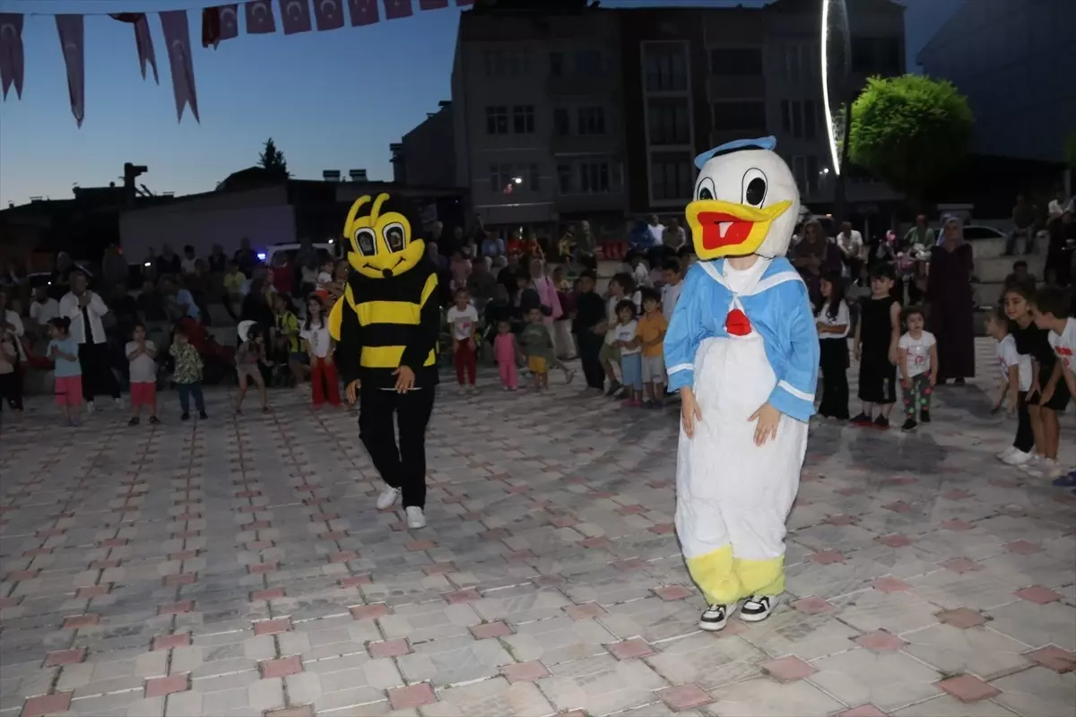 Taşova'da Çocuk Şenliği Coşkusu