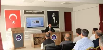 Taşova'da köy muhtarlarına yangın söndürme eğitimi verildi