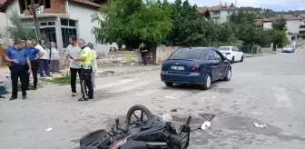 Taşova'da Motosiklet ile Otomobil Çarpışması: Bir Yaralı