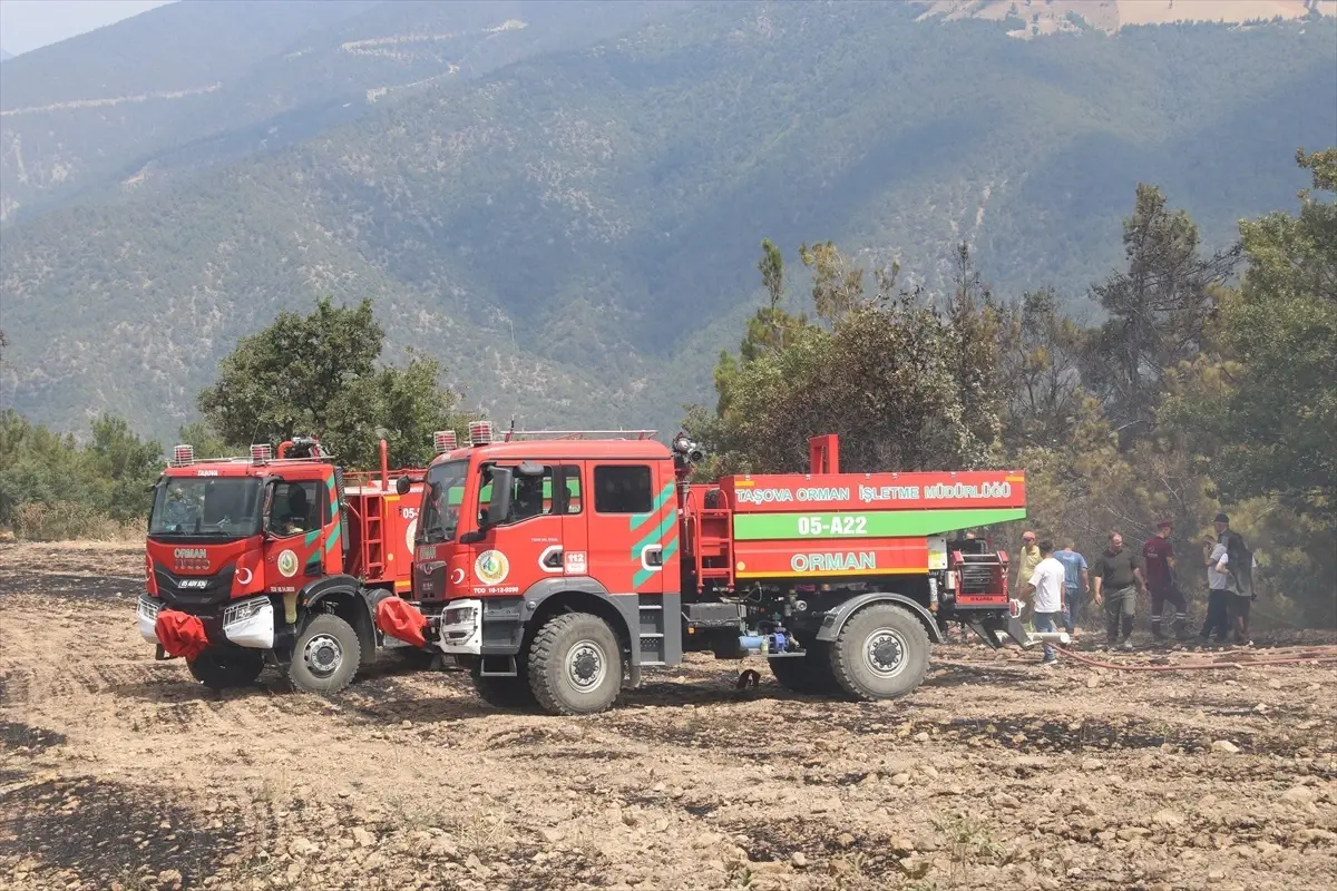 Amasya'da Tarım Alanında Çıkan Yangın Kontrol Altına Alındı