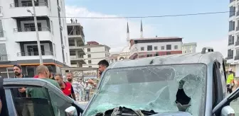 Tatvan'da Trafik Kazası: 2 Yaralı