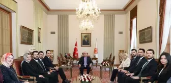 TBMM Başkanı Kurtulmuş, AK Parti Gençlik Kolları Başkanını Kabul Etti