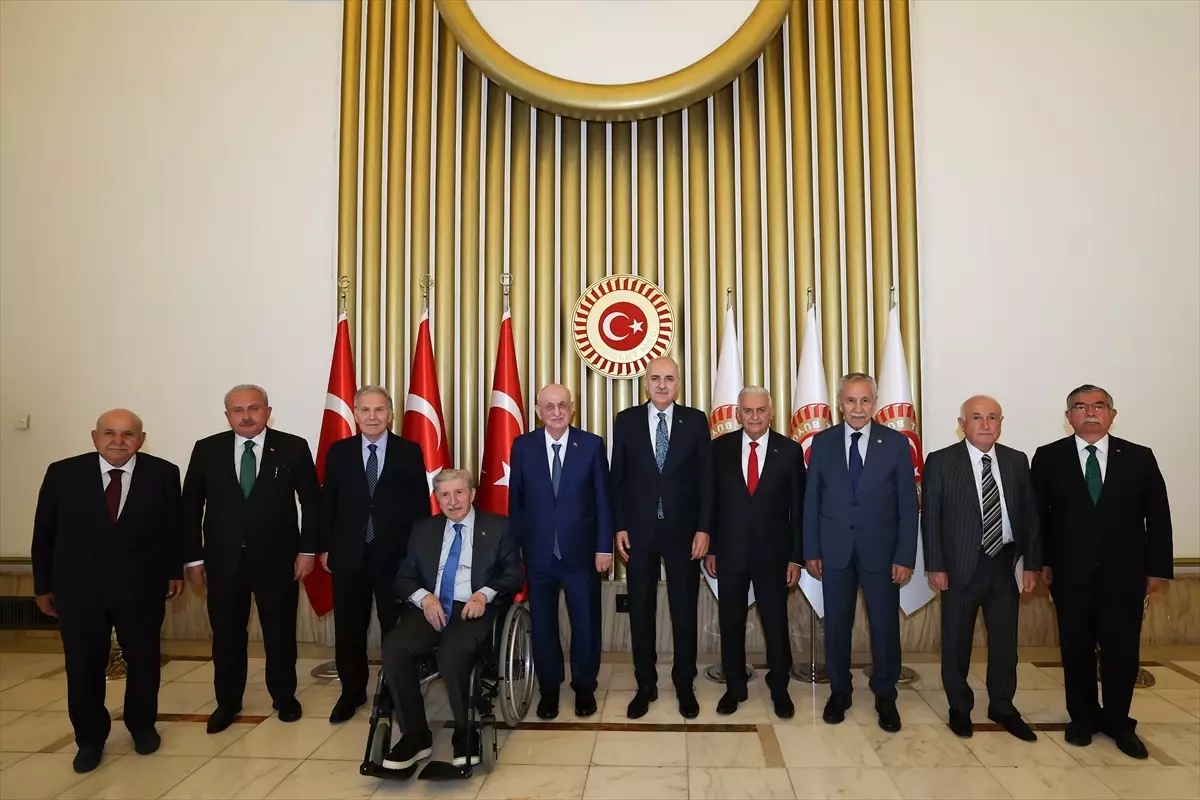 Eski Meclis Başkanları Numan Kurtulmuş'u Tebrik Etti
