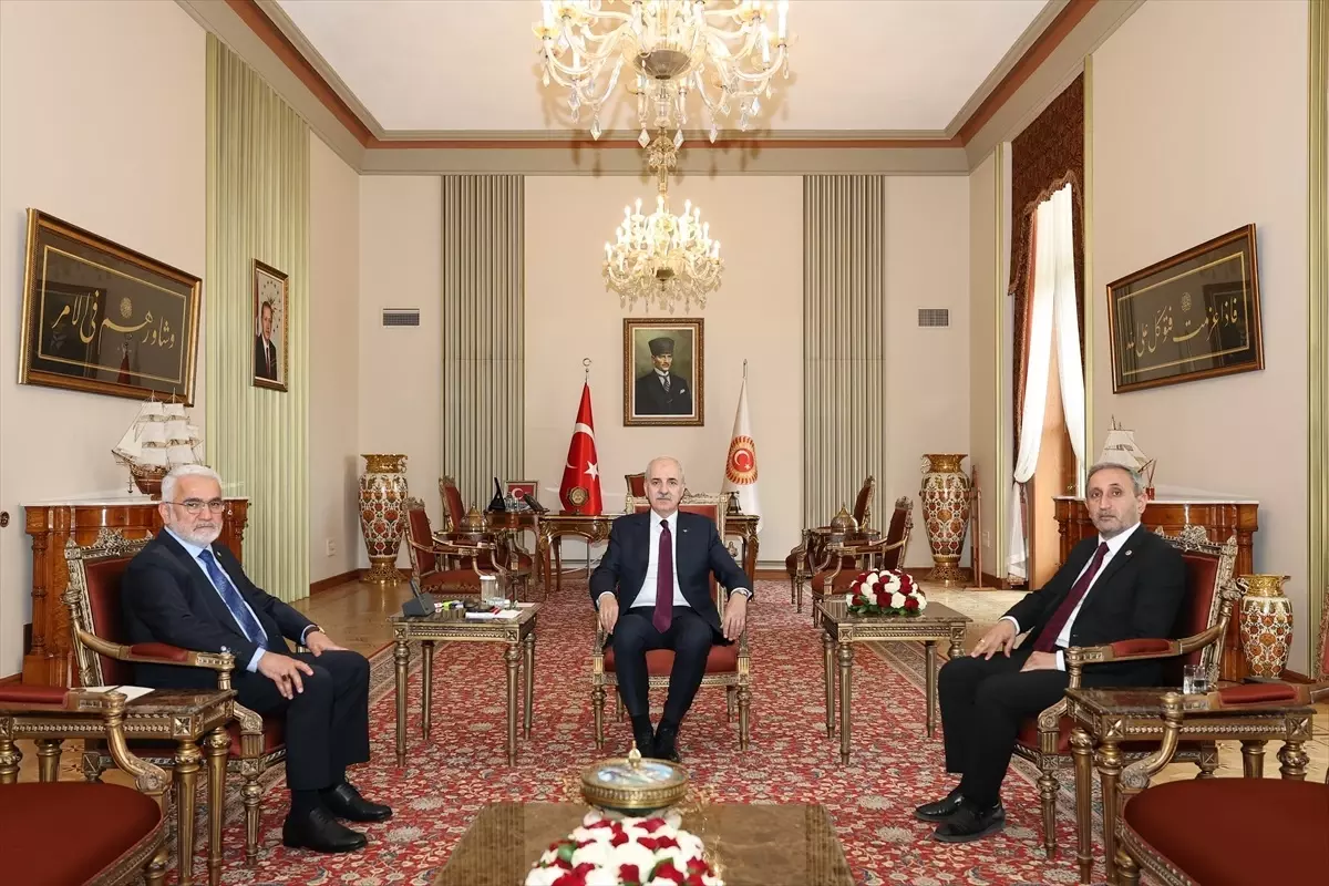 TBMM Başkanı Numan Kurtulmuş HÜDA PAR Genel Başkanı Zekeriya Yapıcıoğlu'nu Kabul Etti