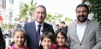 TBMM Dışişleri Komisyonu Başkanı Oktay, Sancaktepe'de ziyaretlerde bulundu