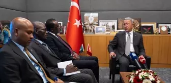 Akar ve Sudan Büyükelçisi Görüştü