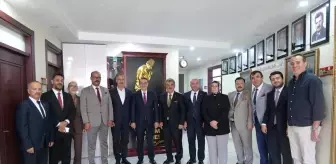 Eskişehir'de Esnaf Ziyareti: Fatih Dönmez Esnafın Sorunlarını Dinledi