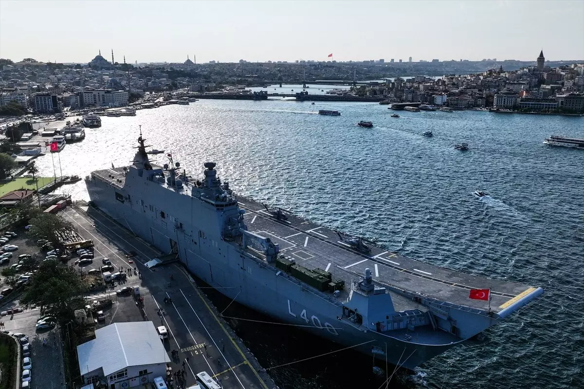 TCG Anadolu ile Zafer Yolculuğu İstanbul'a Ulaştı