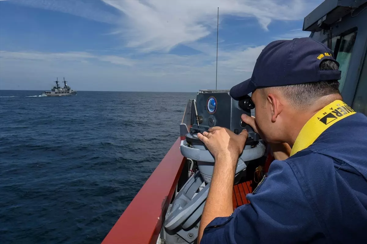 TCG Büyükada, Sri Lanka'da Liman Ziyareti Gerçekleştirdi