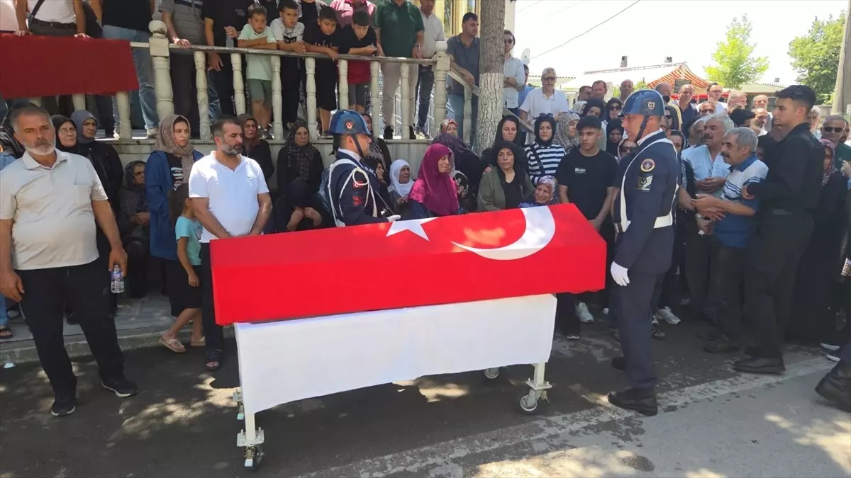 Jandarma Uzman Kıdemli Çavuş Ahmet Pola Son Yolculuğuna Uğurlandı