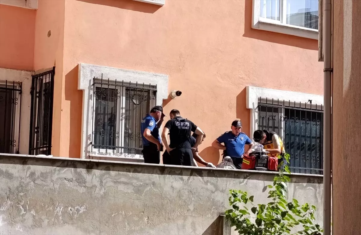Çerkezköy'de 5. Kattan Düşen Genç Hayatını Kaybetti