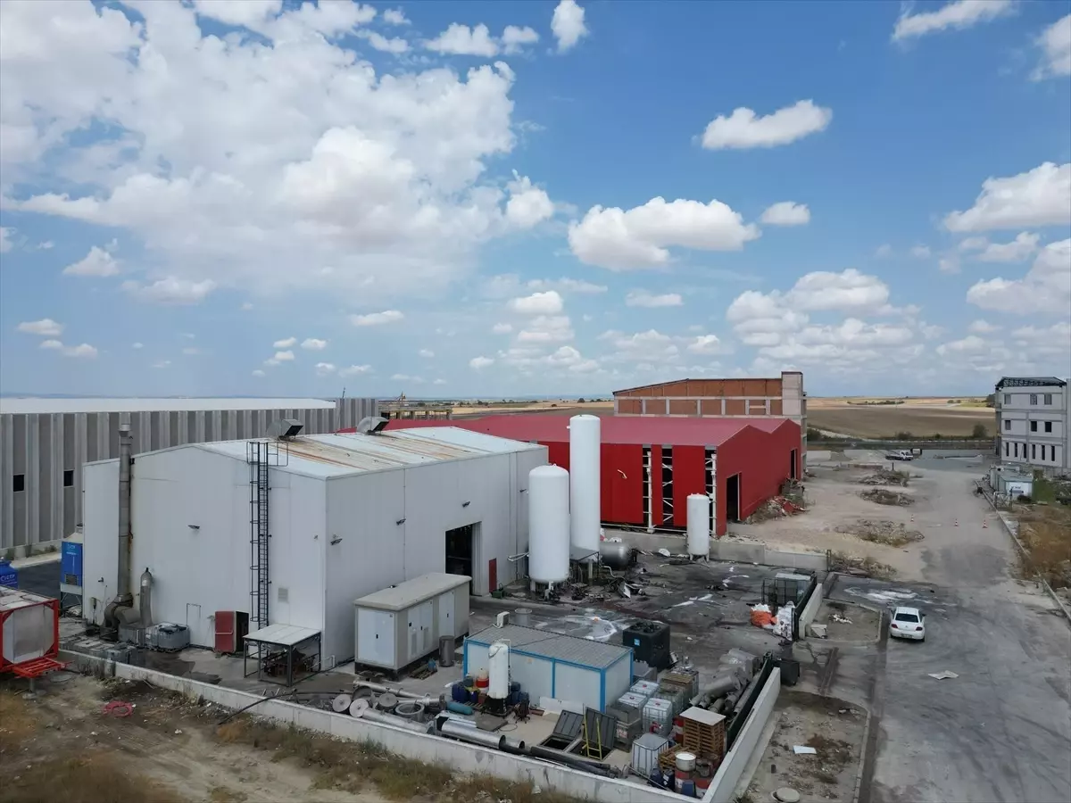 Tekirdağ'da Anestezi Gazı Üreten Fabrikada Patlama: 2 İşçi Hayatını Kaybetti