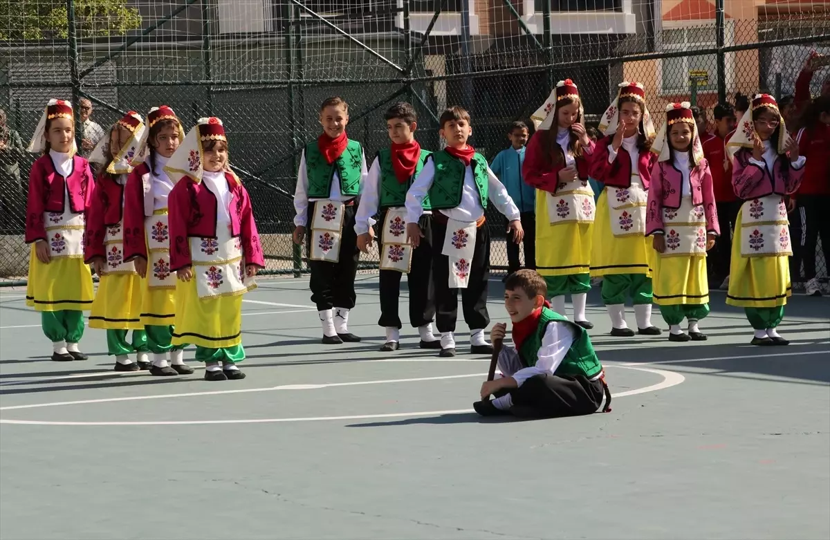 Tekirdağ'da Geleneksel Çocuk Oyunları Şenliği Düzenlendi