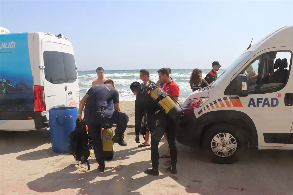 Tekirdağ'da Denizde Kaybolan Genç İçin Arama Çalışmaları Devam Ediyor