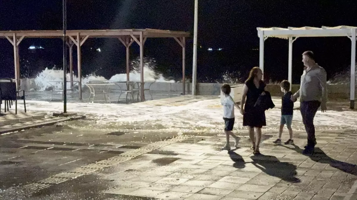 Tekirdağ'da Kuvvetli Poyraz Hayatı Olumsuz Etkiledi