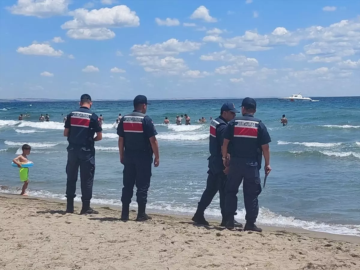 Tekirdağ'da Poyraz Nedeniyle Denize Girmek Tehlikeli!