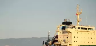 Tekirdağ'da Karaya Oturan Kuru Yük Gemisi Kurtarıldı