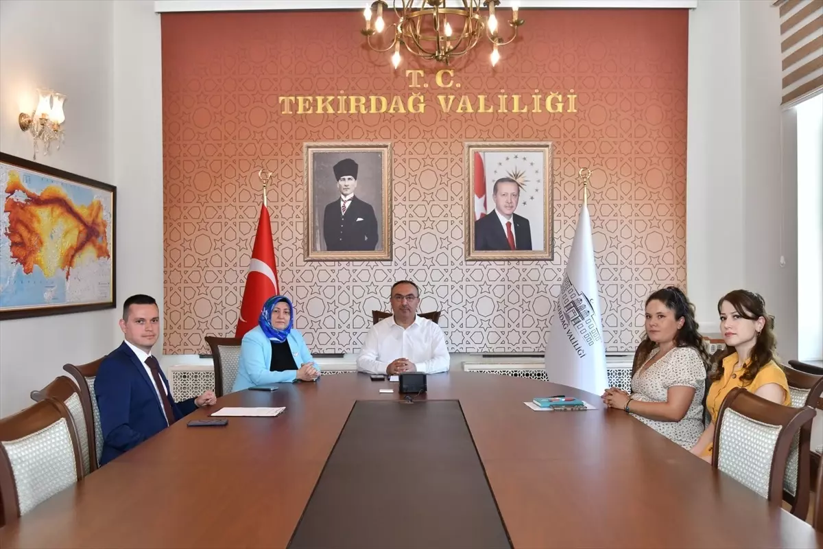 Tekirdağ'da Koruyucu Aile Projesi ve Eğitim Etkinlikleri Tanıtıldı