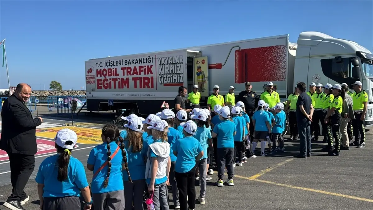 Tekirdağ'da Öğrencilere Trafik Eğitimleri Verildi