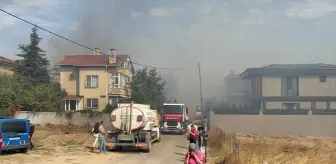 Çorlu'da Otluk Alanda Çıkan Yangın Söndürüldü