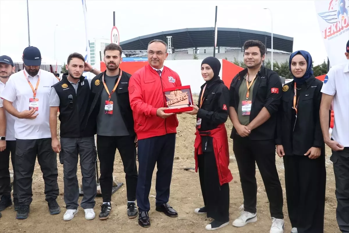 Tekirdağ'da TEKNOFEST İnsansız Kara Aracı Yarışması Tamamlandı