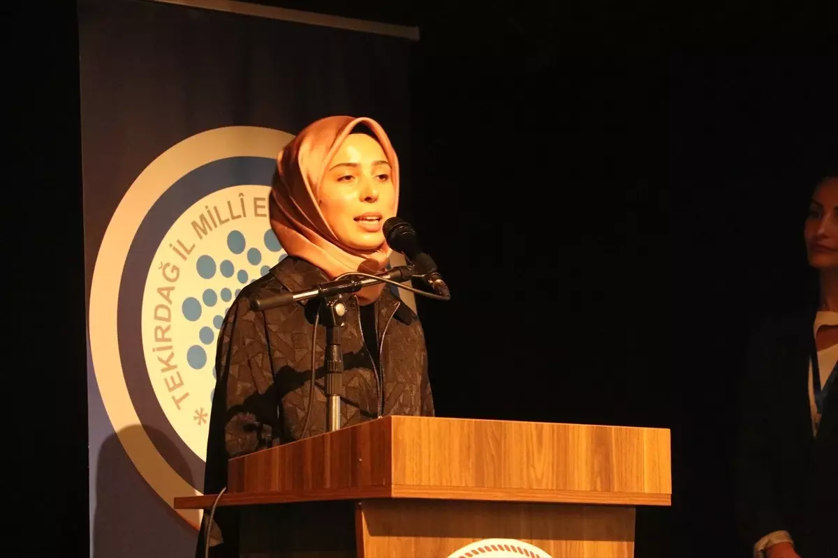 Tekirdağ'da Aile Yılı Kapsamında Konferans Gerçekleştirildi