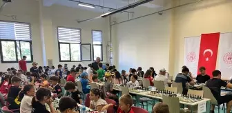 Çorlu'da İhtiyaç Sahibi Üniversite Öğrencilerine Burs Başvuruları Başladı