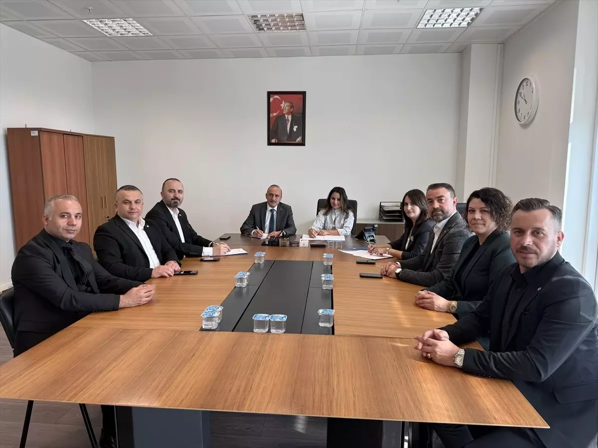 Tekirdağ Namık Kemal Üniversitesi ile Öz Sağlık-İş Sendikası Arasında Toplu İş Sözleşmesi İmzalandı