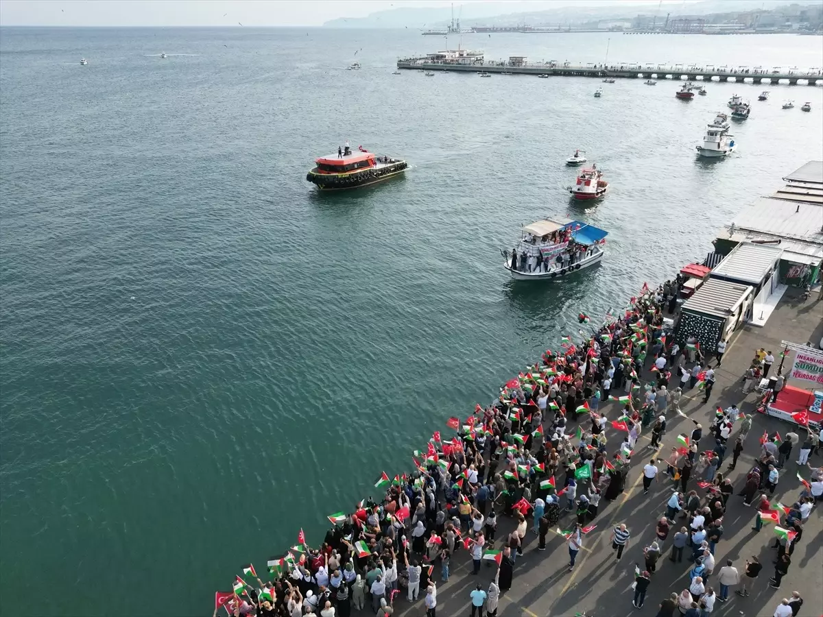 Tekirdağ'da Balıkçılar ve Yelkenciler, Filistin İçin Destek Gösterisi Düzenledi