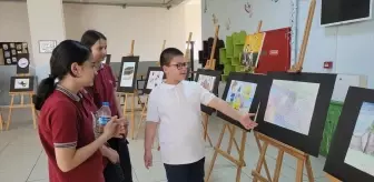 Özel Gereksinimli Öğrenci Miraç Küdük İlk Kişisel Sergisini Açtı