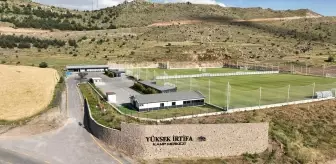 Erciyes Yüksek İrtifa Kamp Merkezi'nde Futbol Takımlarının Hazırlıkları