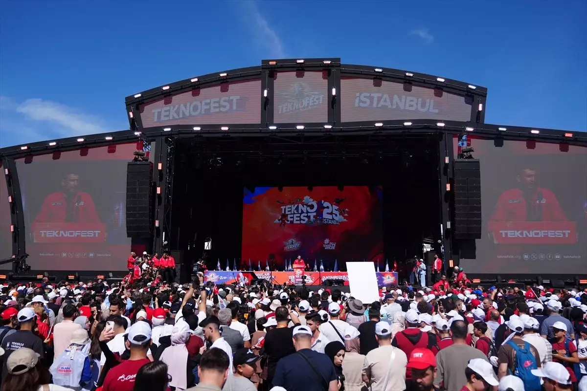 TEKNOFEST Yönetim Kurulu Başkanı Bayraktar, TEKNOFEST İstanbul'un açılışında konuştu Açıklaması