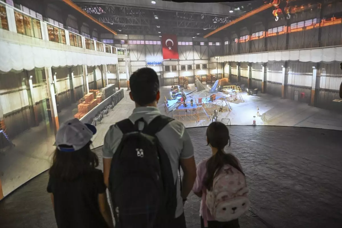 TEKNOFEST İstanbul'da ASELSAN'ın Çelik Kubbe Deneyim Alanı Ziyaretçileri Ağırlıyor