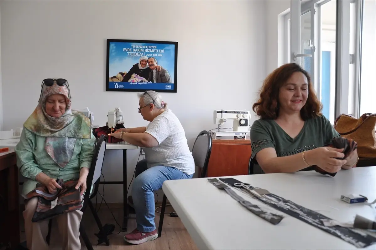 Kadınlar Üretiyor, Çocuklar Gülümsüyor: Sürdürülebilir Moda Projesi