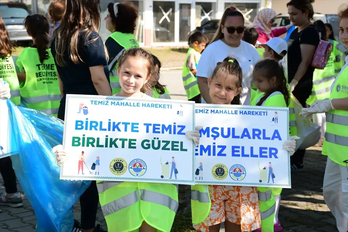 Terme'de Temiz Mahalle Hareketi ile Çevre Temizliği Yapıldı