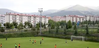 TFF'nin ilk defa uyguladığı kursla eğitim alan futbolcular, Palandöken'de antrenörlüğe hazırlanıyor