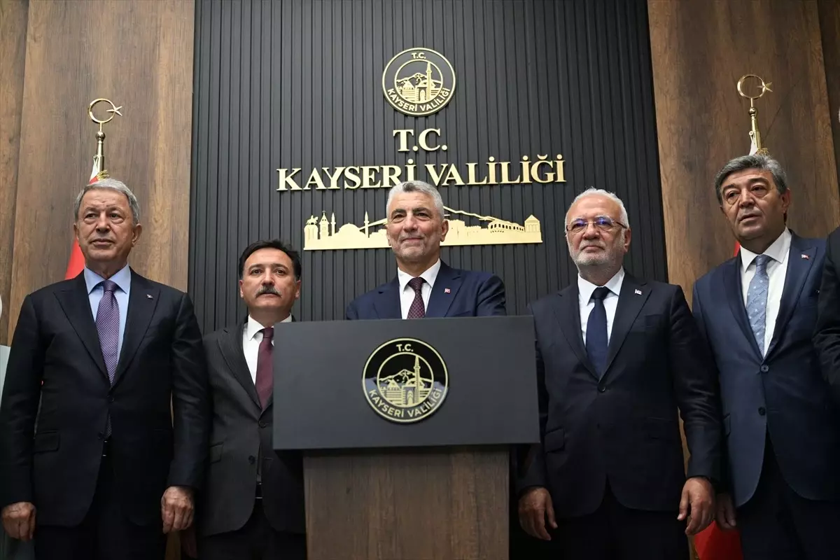 Ticaret Bakanı Ömer Bolat, Kayseri'de Bir Dizi Ziyaret Gerçekleştirdi