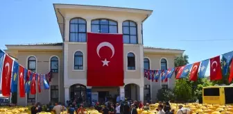 TİKA, Mamuşa'daki Çiftçilere İlaçlama Makineleri Hibe Etti