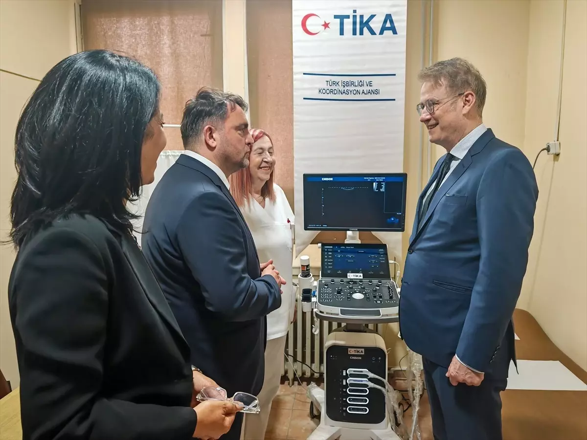 TİKA, Sırbistan'daki Sağlık Merkezine Ultrason Cihazı Desteğinde Bulundu